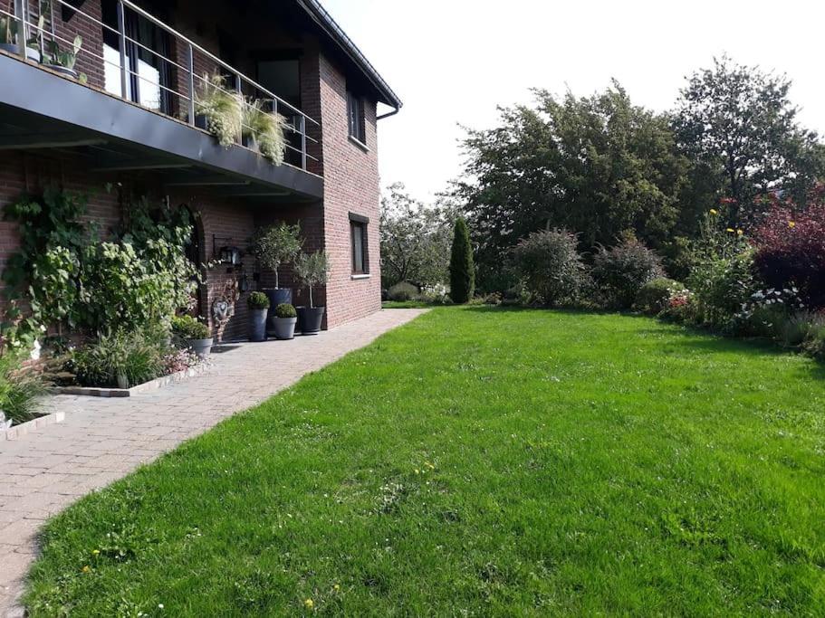 Studio Au Jardin Fleuri แวร์วีเย ภายนอก รูปภาพ